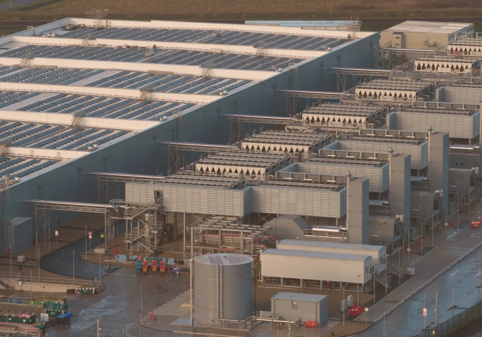 Aerial data center with cooling units and panels